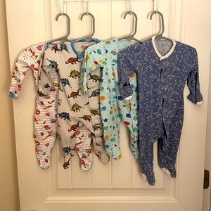 Magnetic infant sleepers